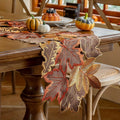Herbstlicher Tischläufer mit Ahornblatt-Stickerei